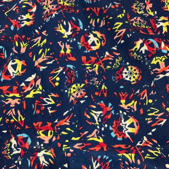 SOLD M NWT LuLaRoe Lindsay - Picture 3 of 4